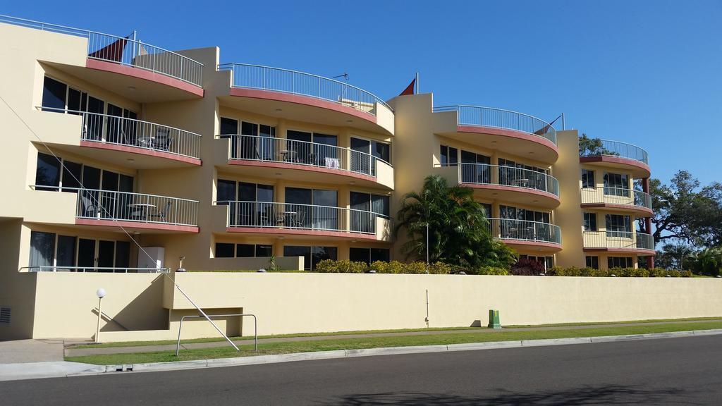 Alexander Beachfront Apartments Hervey Bay Kültér fotó