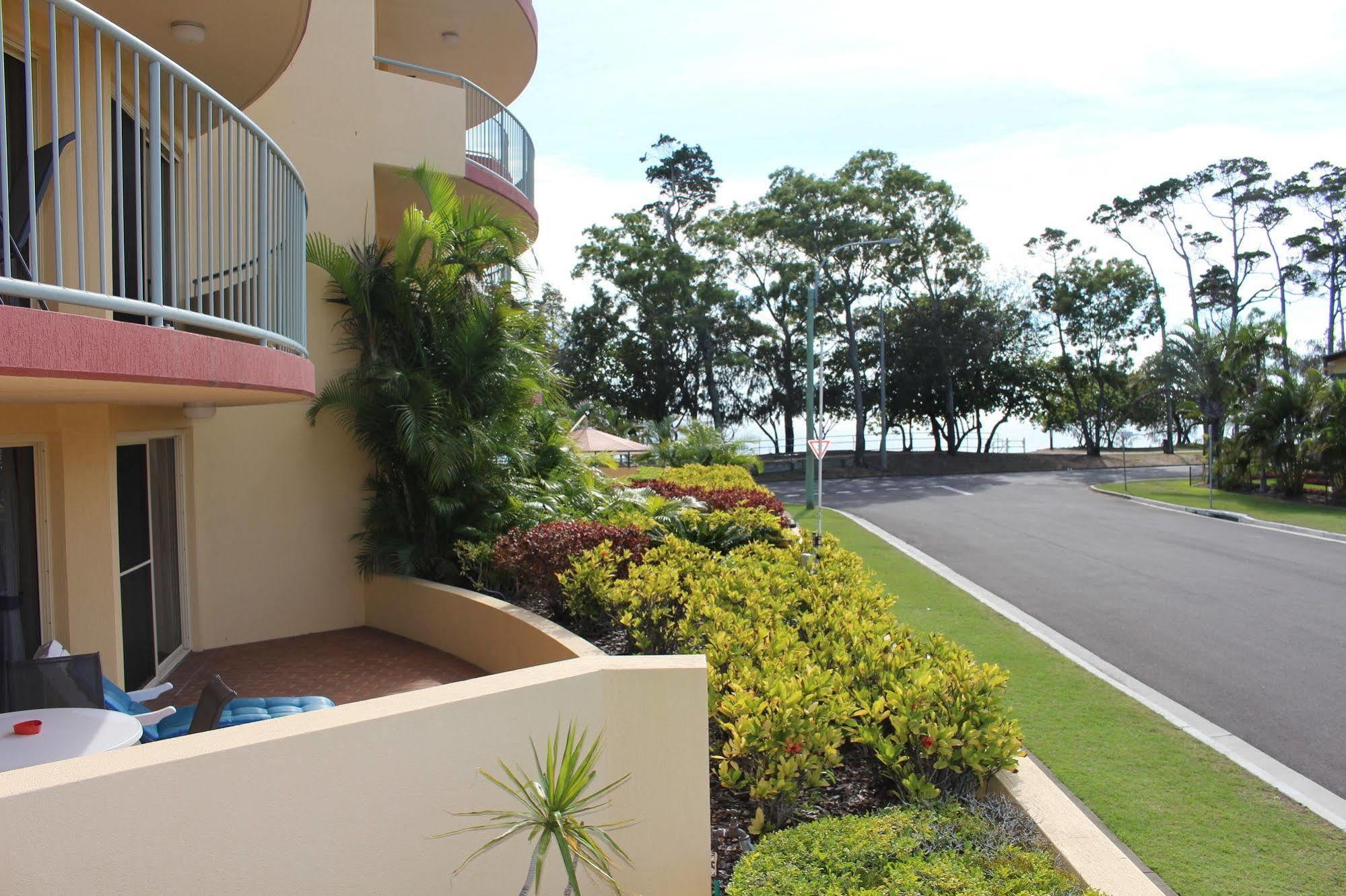 Alexander Beachfront Apartments Hervey Bay Kültér fotó