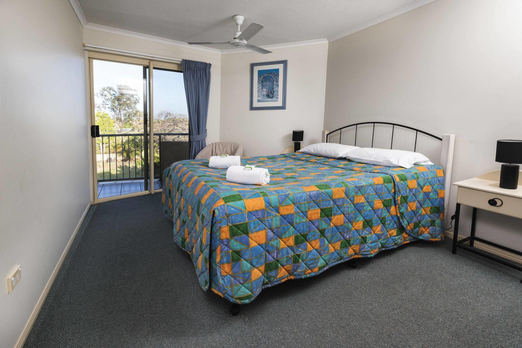 Alexander Beachfront Apartments Hervey Bay Kültér fotó