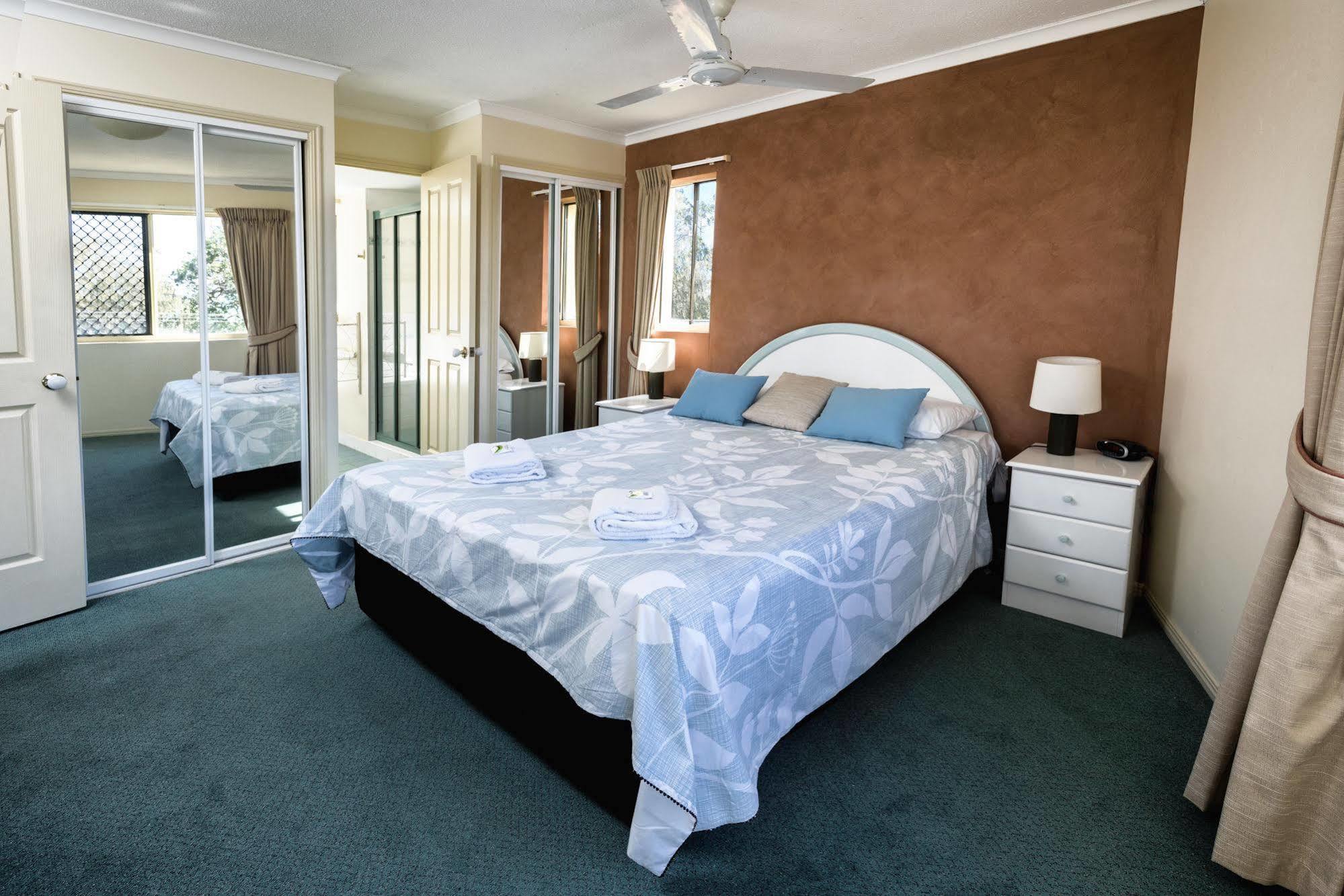 Alexander Beachfront Apartments Hervey Bay Kültér fotó