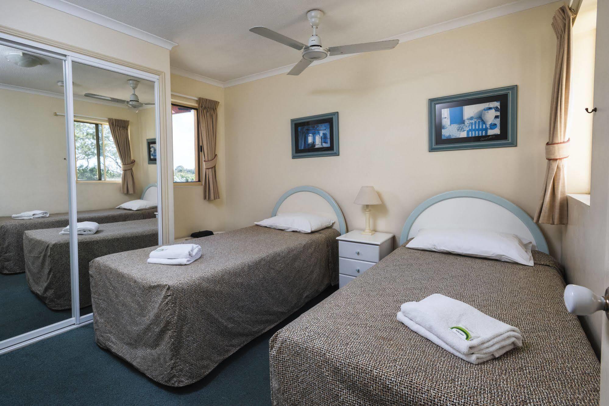Alexander Beachfront Apartments Hervey Bay Kültér fotó