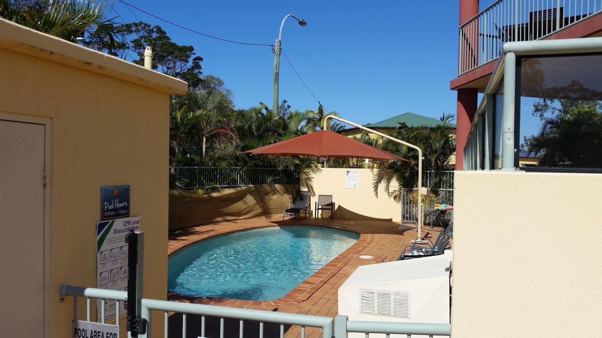 Alexander Beachfront Apartments Hervey Bay Kültér fotó