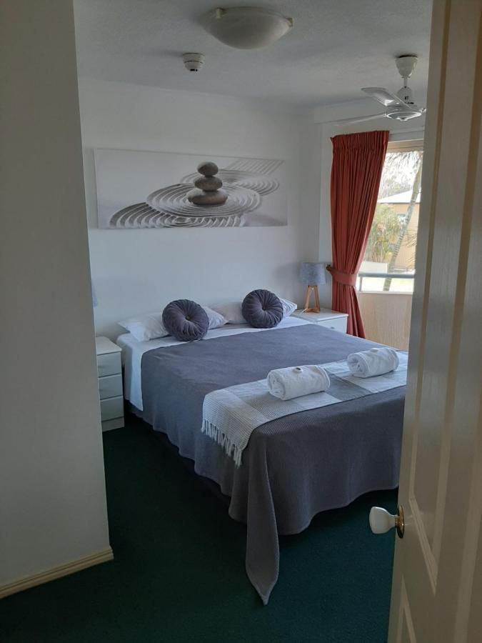 Alexander Beachfront Apartments Hervey Bay Kültér fotó