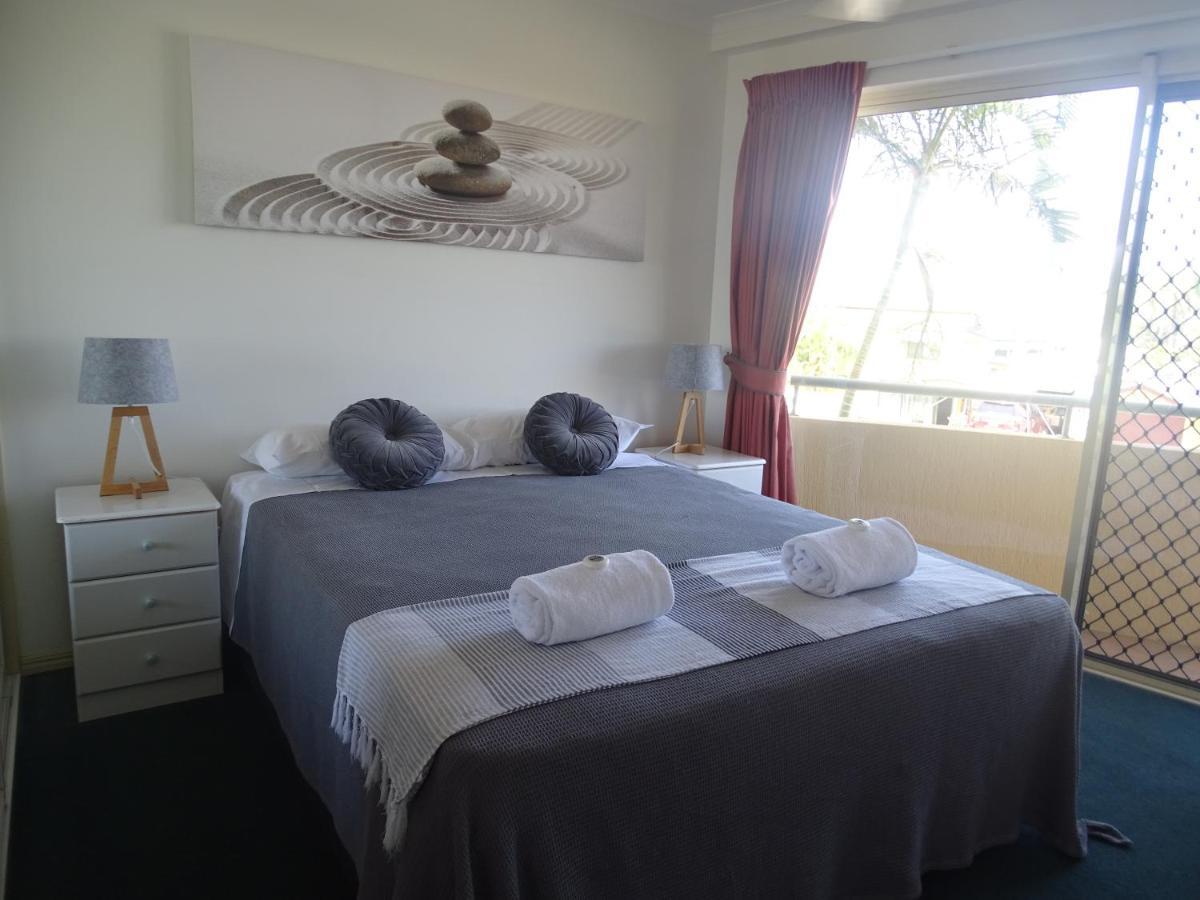 Alexander Beachfront Apartments Hervey Bay Kültér fotó